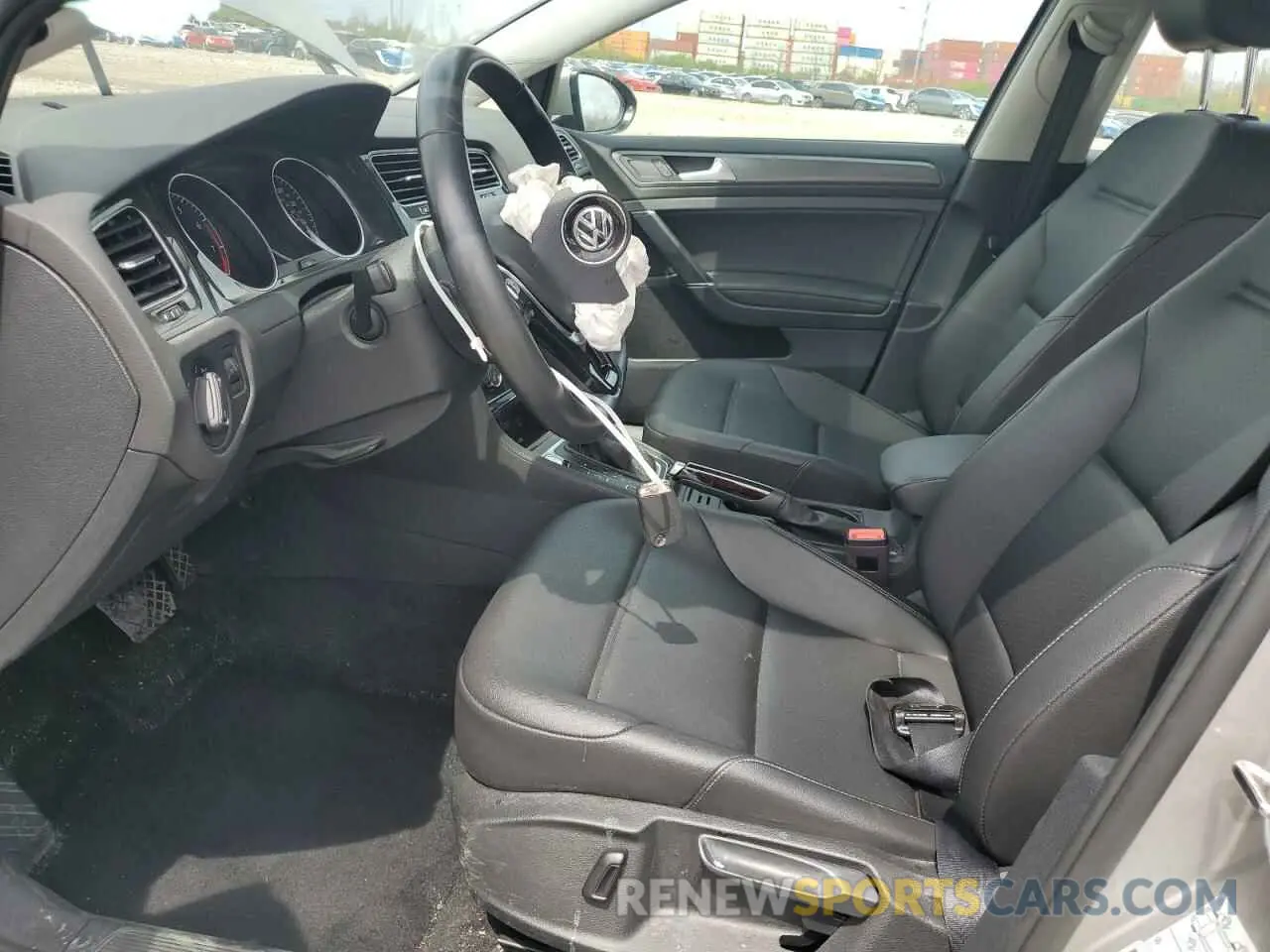 7 Photograph of a damaged car 3VWG57AU0KM038190 VOLKSWAGEN GOLF 2019