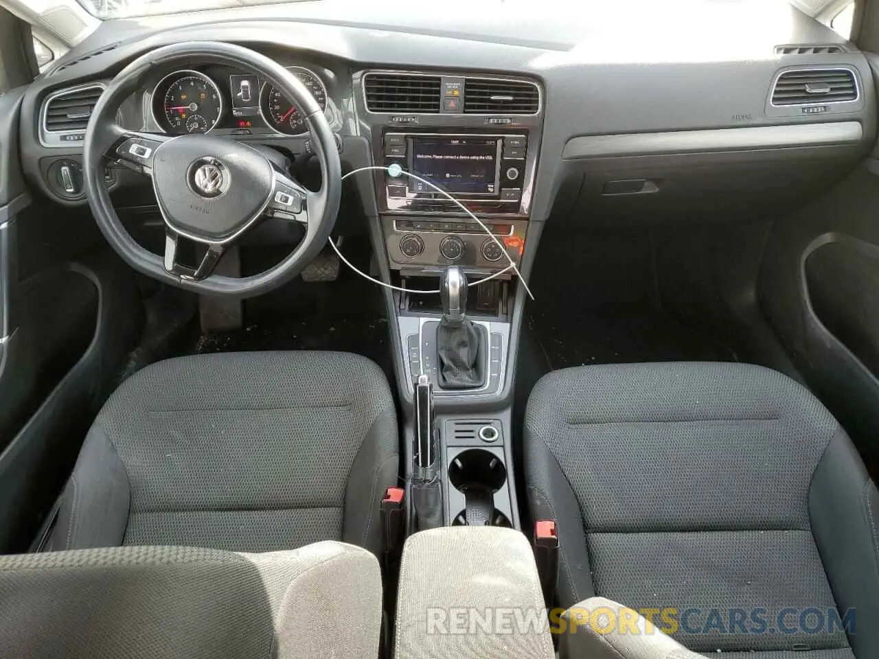 8 Photograph of a damaged car 3VWG57AU1KM027733 VOLKSWAGEN GOLF 2019