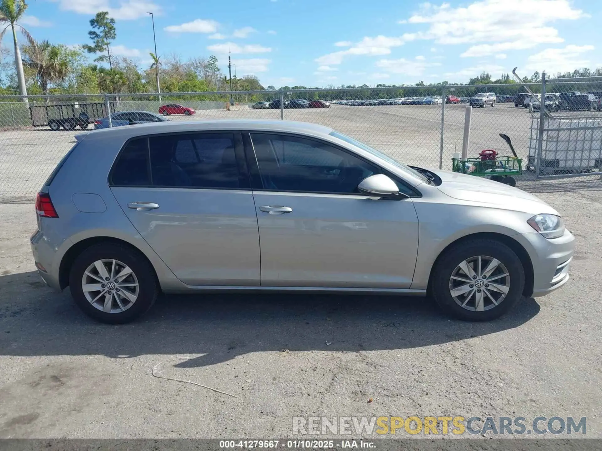 13 Photograph of a damaged car 3VWG57AU1KM036674 VOLKSWAGEN GOLF 2019