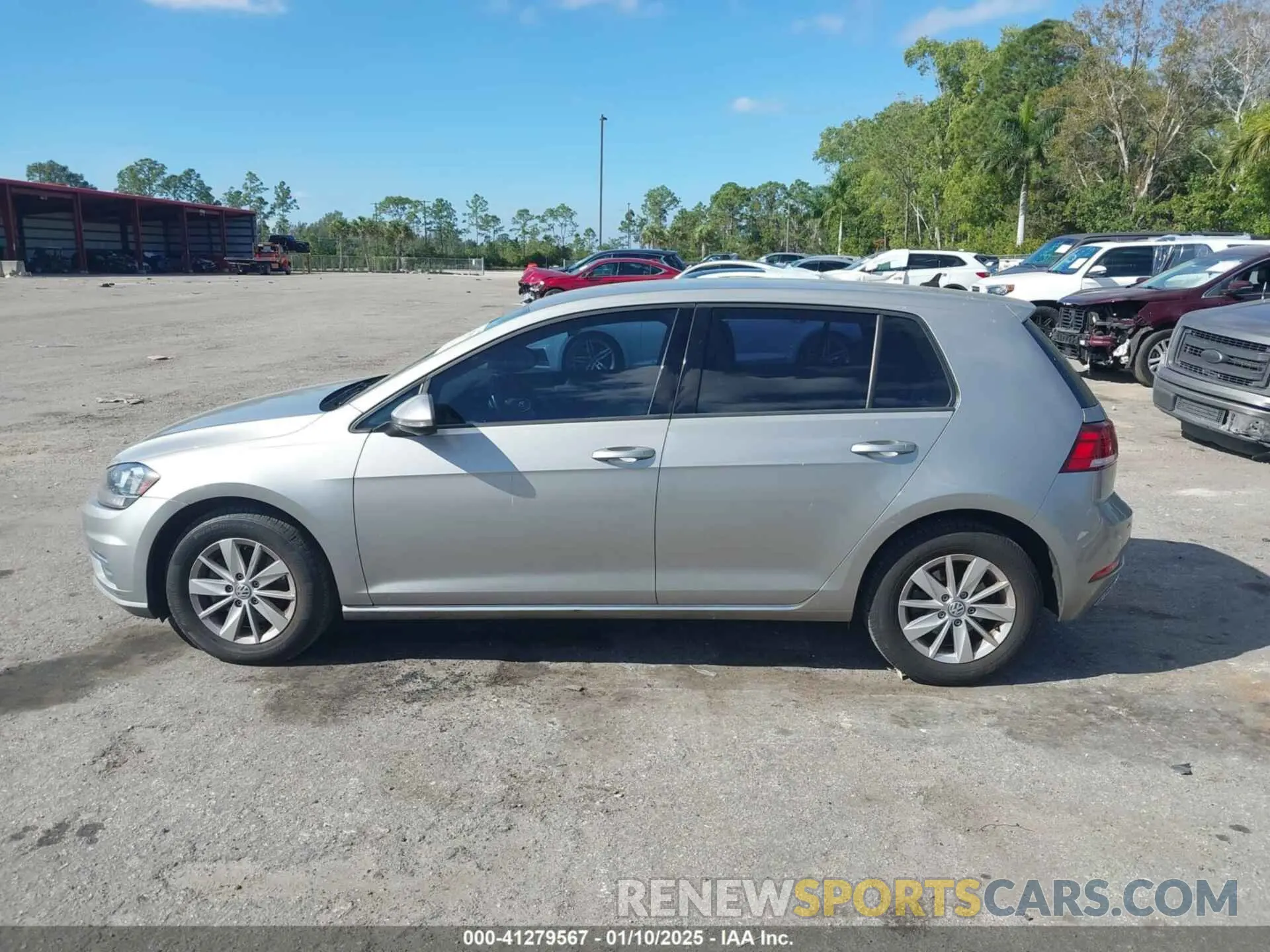 14 Photograph of a damaged car 3VWG57AU1KM036674 VOLKSWAGEN GOLF 2019