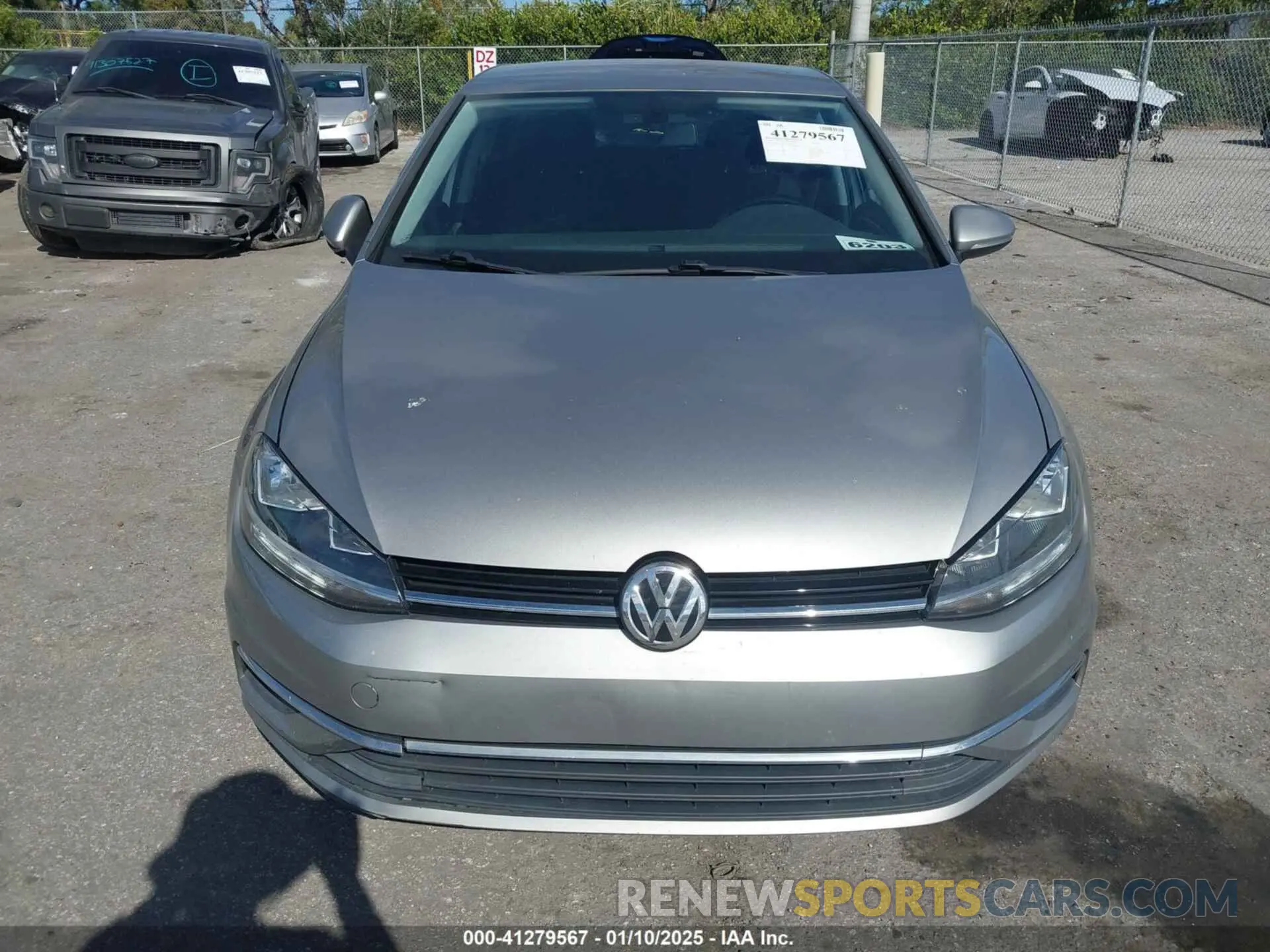 6 Photograph of a damaged car 3VWG57AU1KM036674 VOLKSWAGEN GOLF 2019