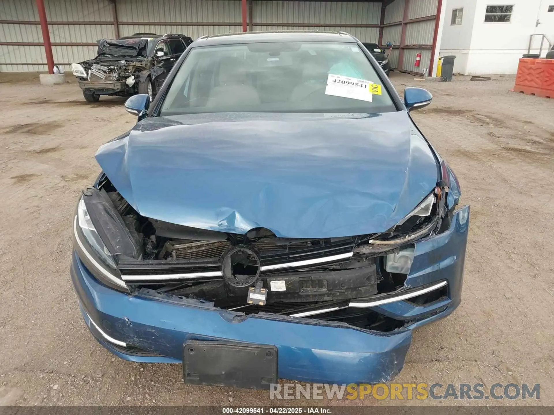 12 Photograph of a damaged car 3VWG57AU3KM015910 VOLKSWAGEN GOLF 2019
