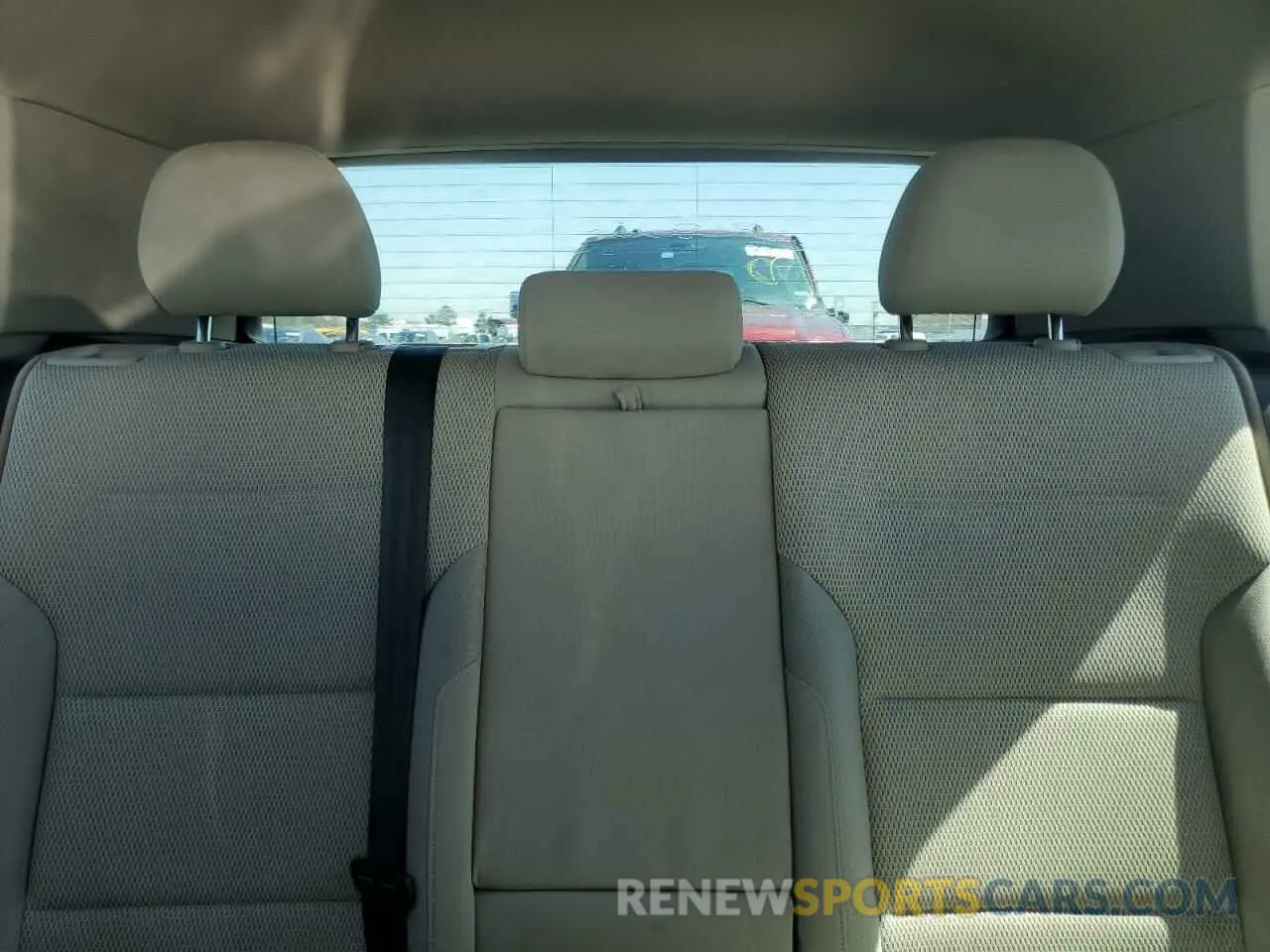 10 Photograph of a damaged car 3VWG57AU3KM035400 VOLKSWAGEN GOLF 2019