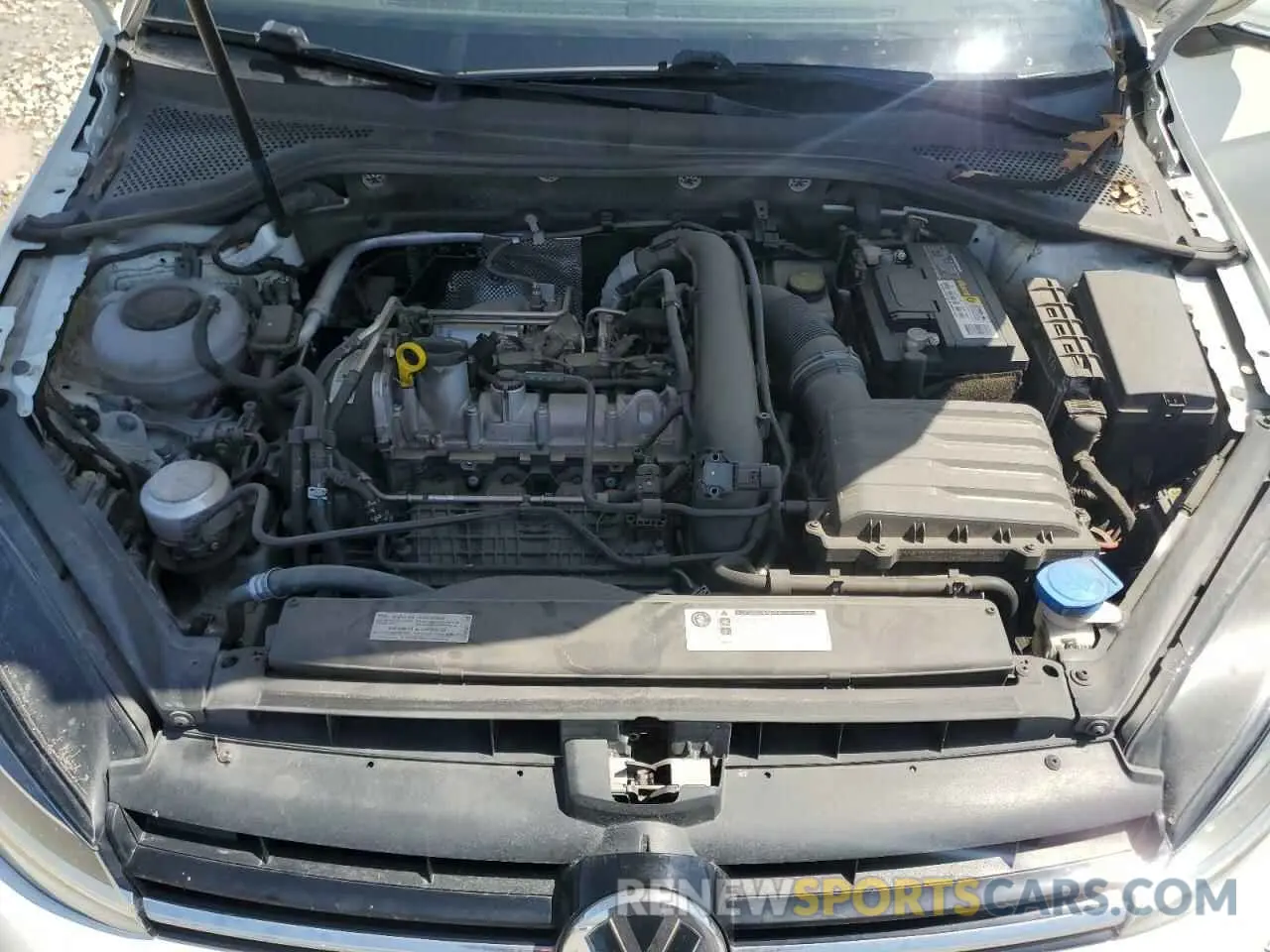 12 Photograph of a damaged car 3VWG57AU3KM035400 VOLKSWAGEN GOLF 2019