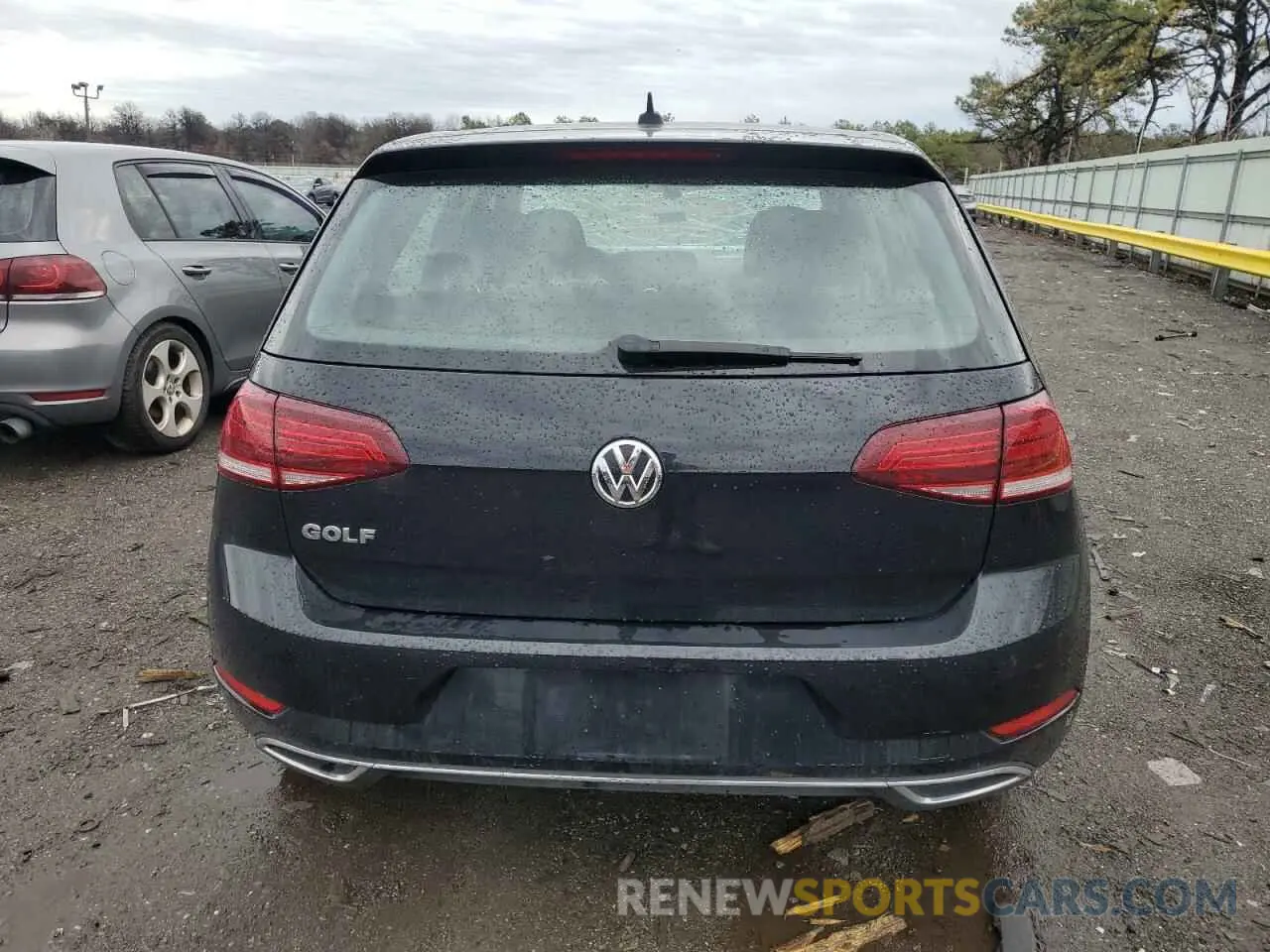 6 Photograph of a damaged car 3VWG57AU4KM017472 VOLKSWAGEN GOLF 2019