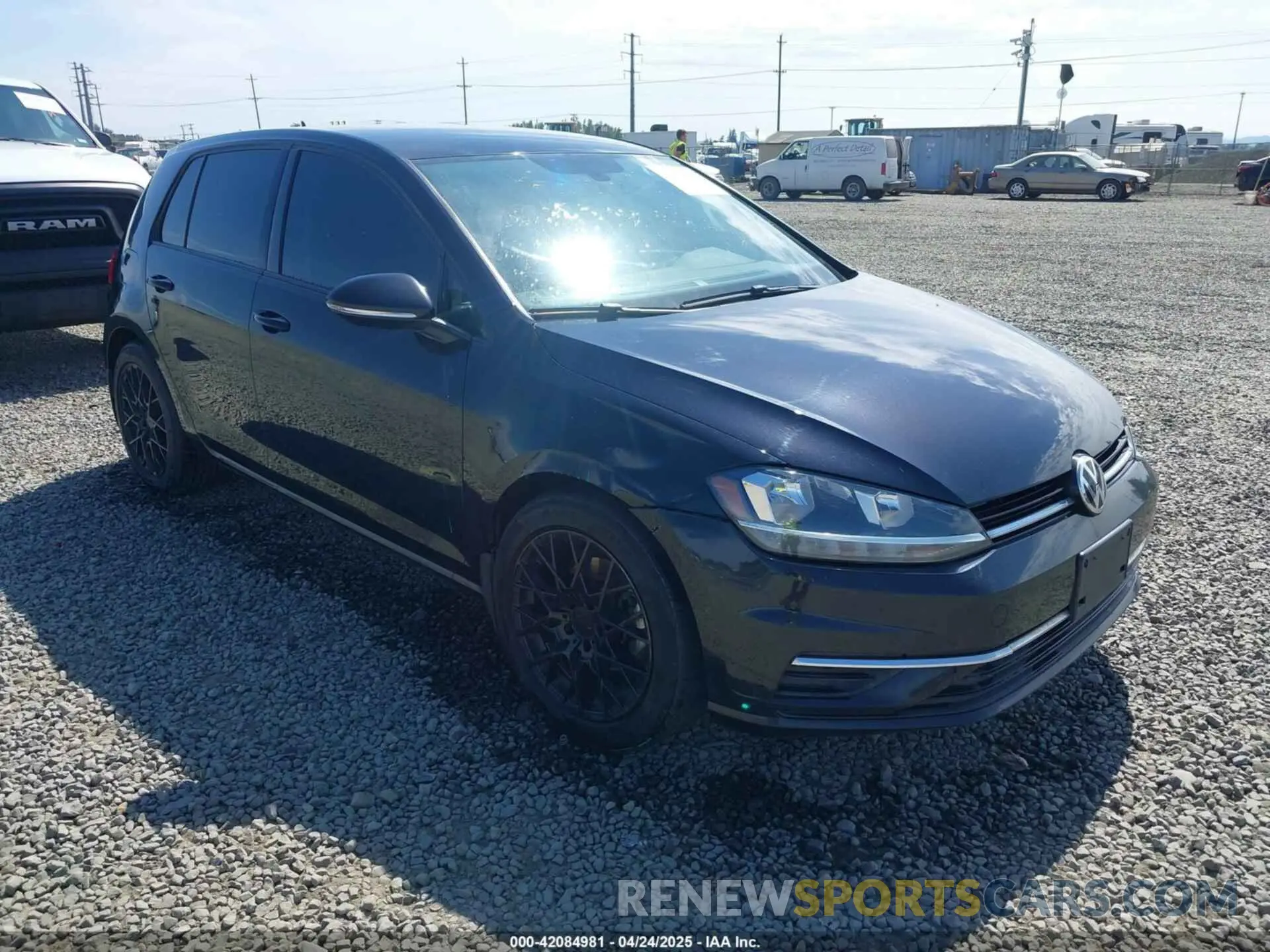 1 Photograph of a damaged car 3VWG57AU5KM016766 VOLKSWAGEN GOLF 2019