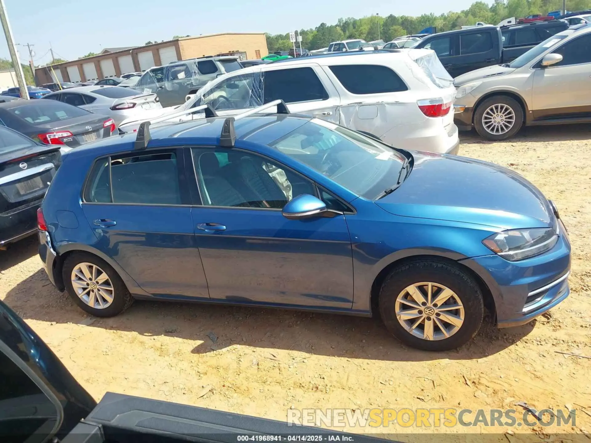 13 Photograph of a damaged car 3VWG57AU7KM013321 VOLKSWAGEN GOLF 2019