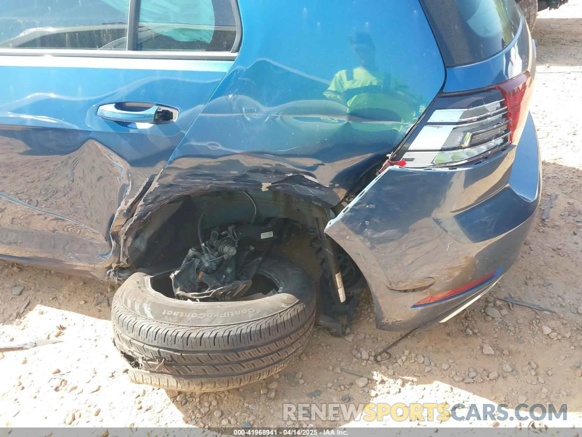 6 Photograph of a damaged car 3VWG57AU7KM013321 VOLKSWAGEN GOLF 2019