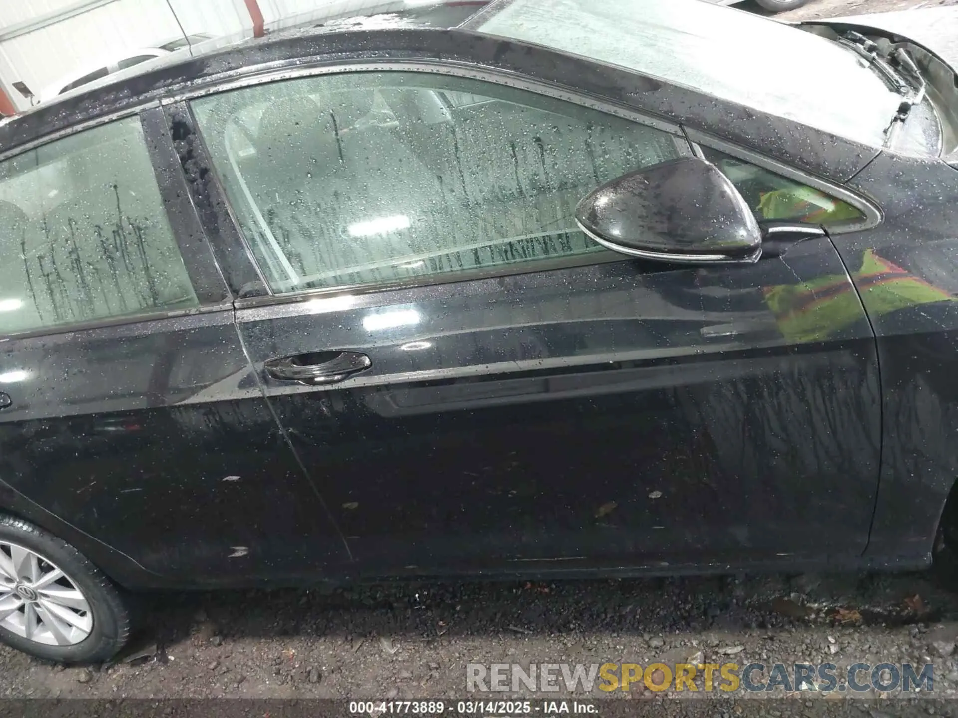 13 Photograph of a damaged car 3VWG57AU7KM020866 VOLKSWAGEN GOLF 2019