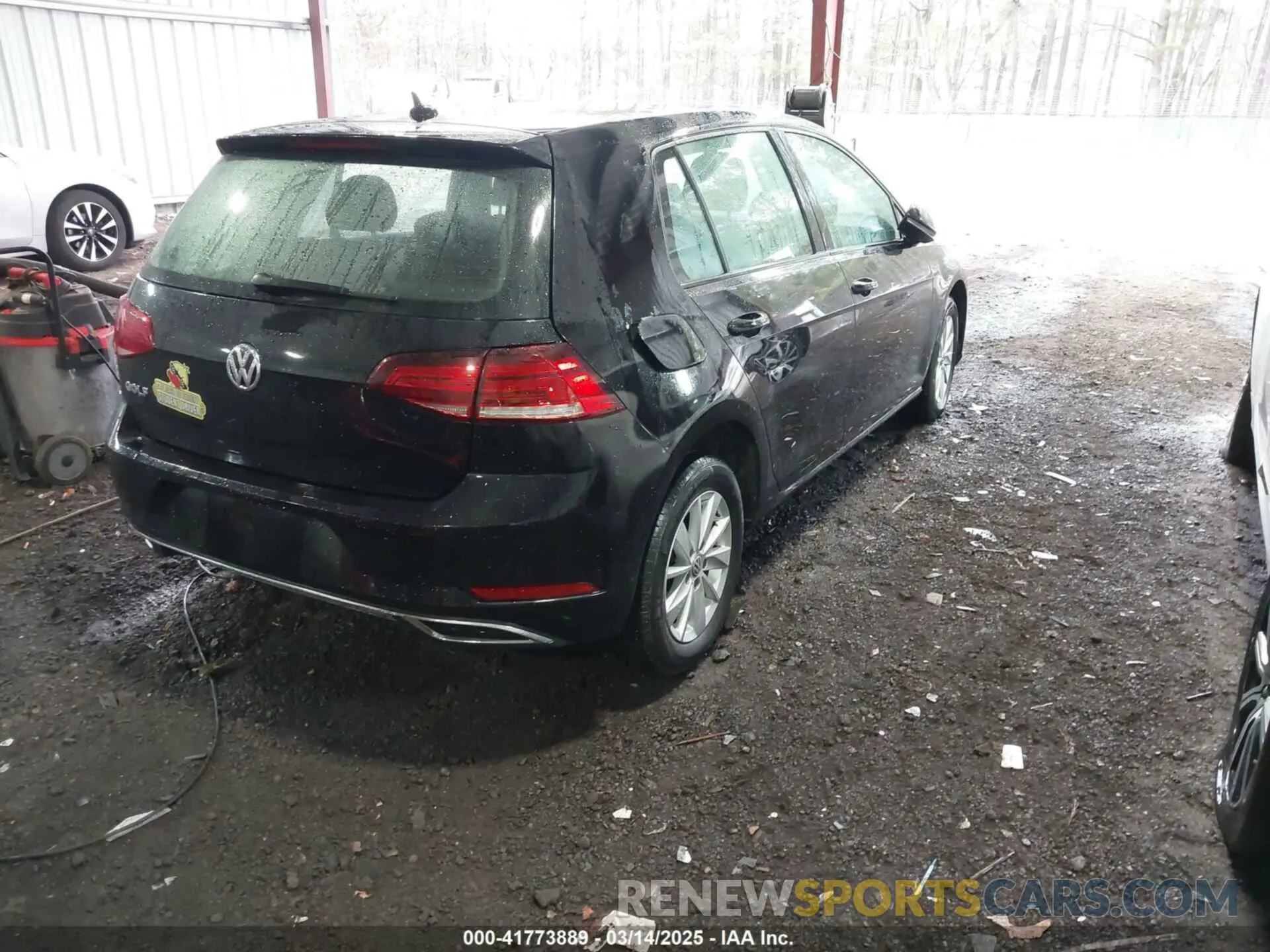 4 Photograph of a damaged car 3VWG57AU7KM020866 VOLKSWAGEN GOLF 2019