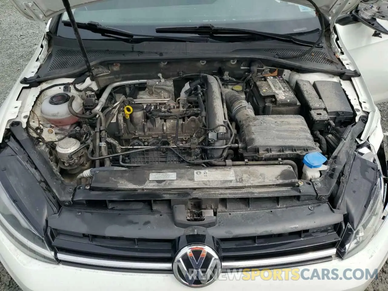 11 Photograph of a damaged car 3VWG57AU7KM023945 VOLKSWAGEN GOLF 2019