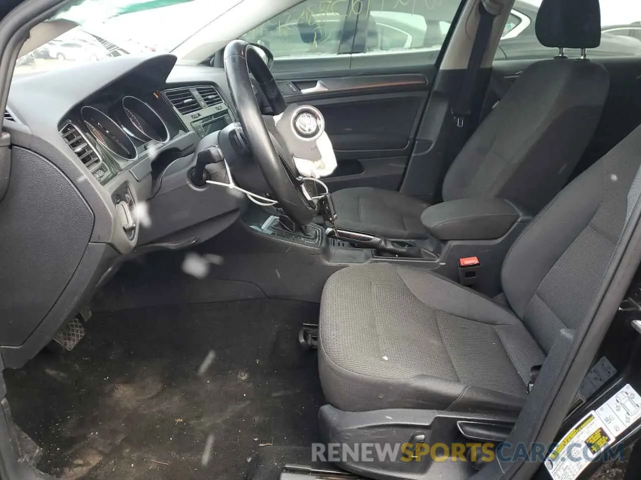 7 Photograph of a damaged car 3VWG57AU8KM014851 VOLKSWAGEN GOLF 2019