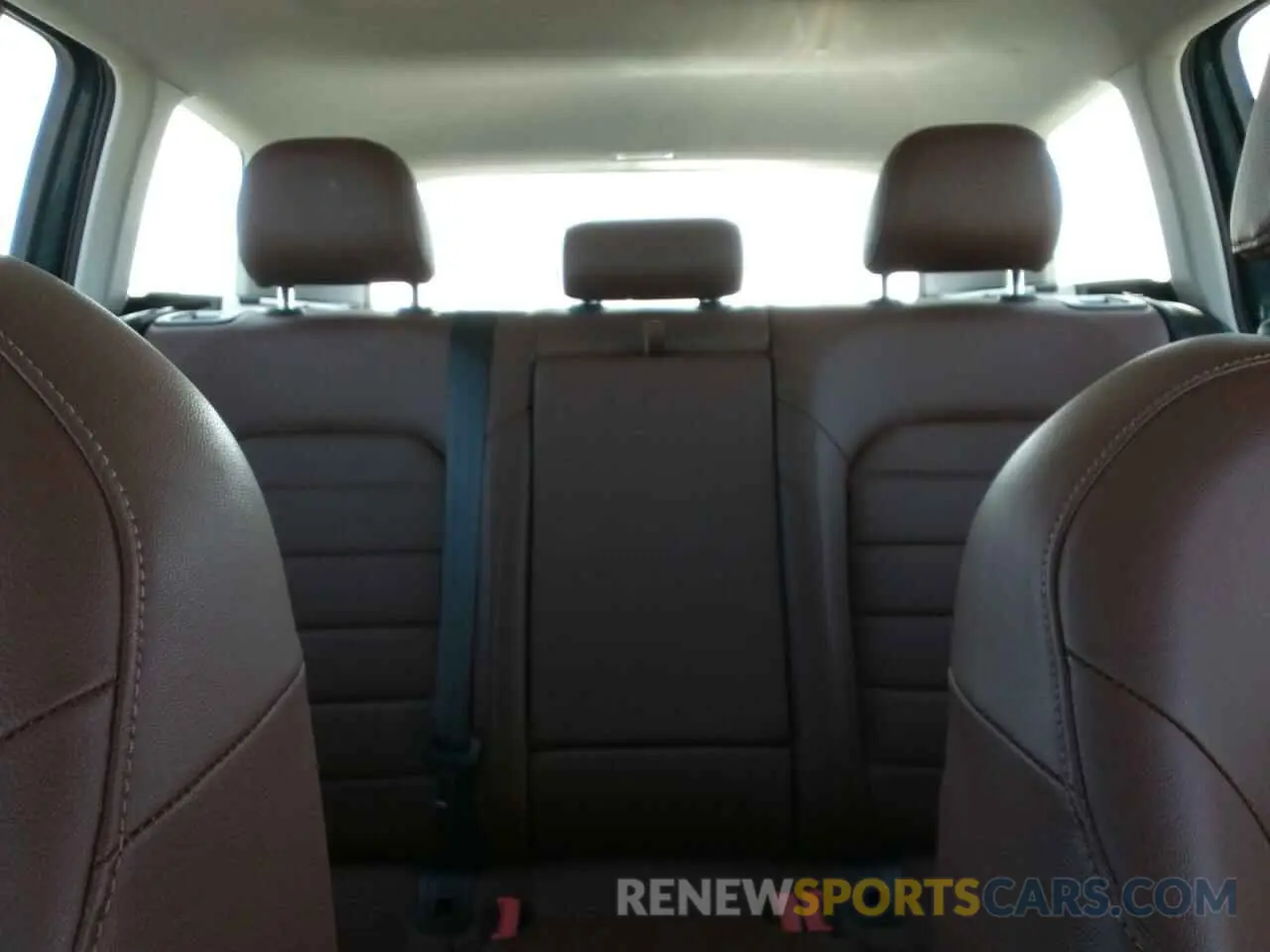 10 Photograph of a damaged car 3VWH17AU0KM505429 VOLKSWAGEN GOLF 2019