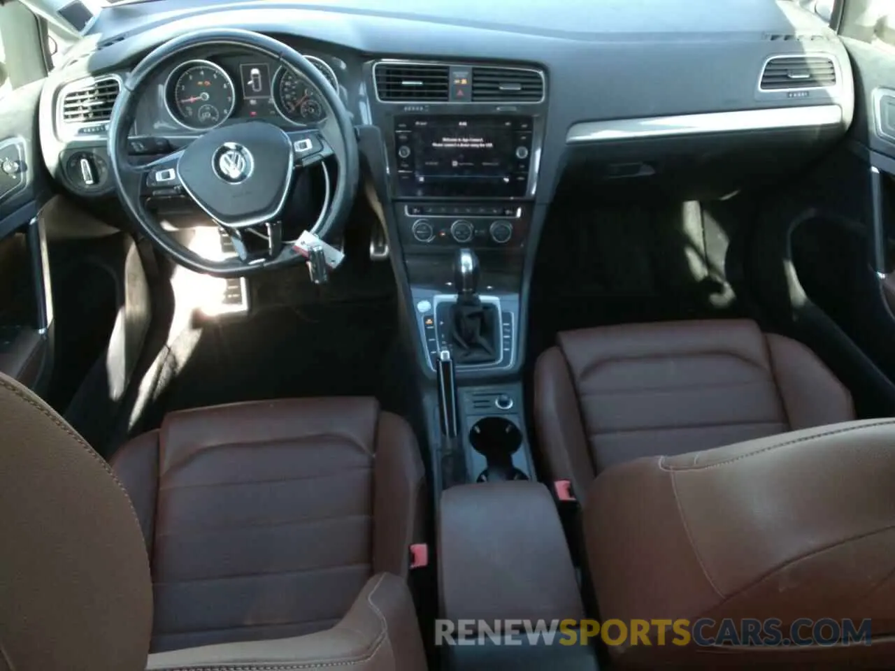 8 Photograph of a damaged car 3VWH17AU0KM505429 VOLKSWAGEN GOLF 2019
