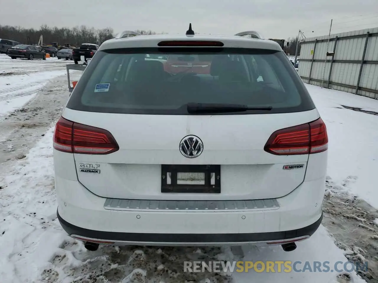 6 Photograph of a damaged car 3VWH17AU0KM514566 VOLKSWAGEN GOLF 2019
