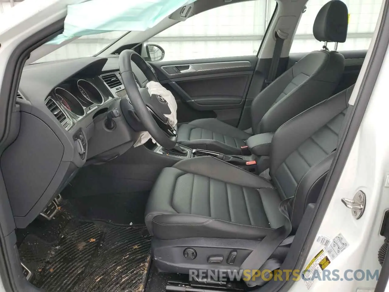 7 Photograph of a damaged car 3VWH17AU0KM514566 VOLKSWAGEN GOLF 2019