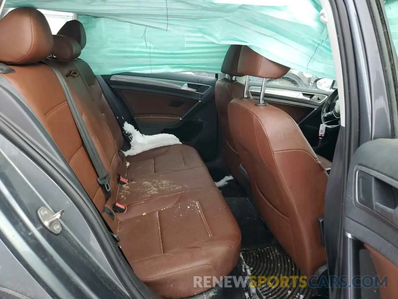 10 Photograph of a damaged car 3VWH17AU0KM524546 VOLKSWAGEN GOLF 2019