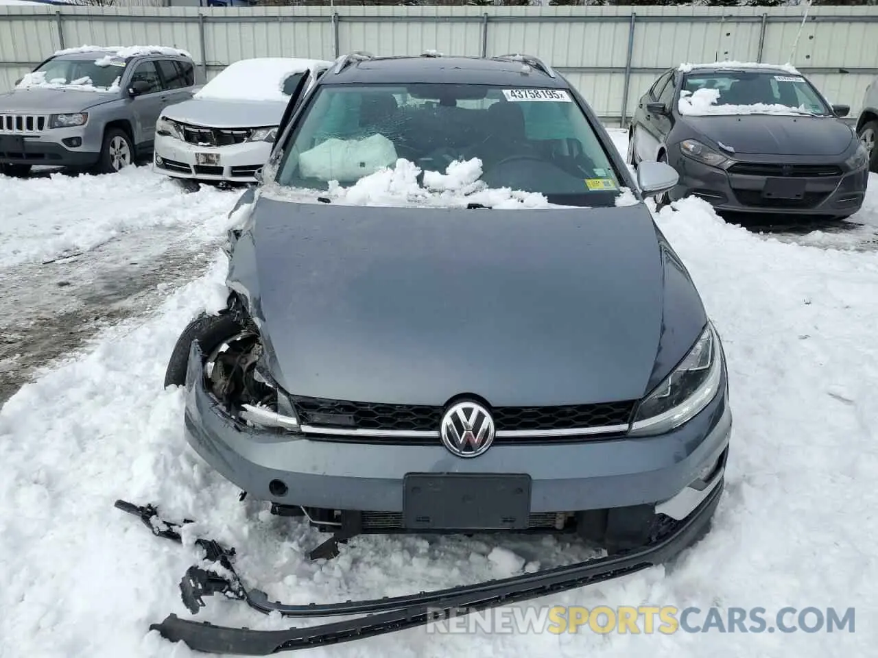 5 Photograph of a damaged car 3VWH17AU0KM524546 VOLKSWAGEN GOLF 2019