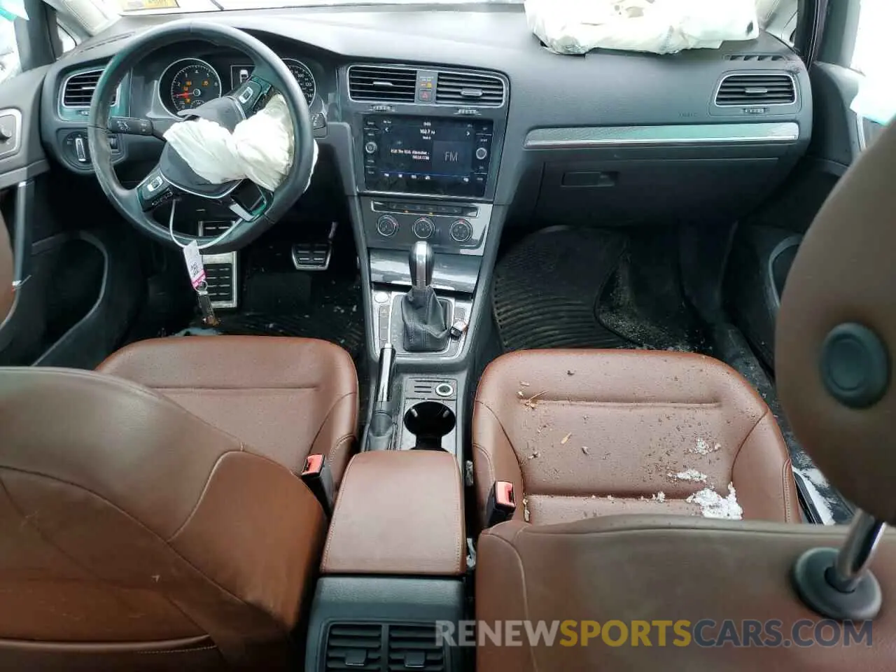 8 Photograph of a damaged car 3VWH17AU0KM524546 VOLKSWAGEN GOLF 2019