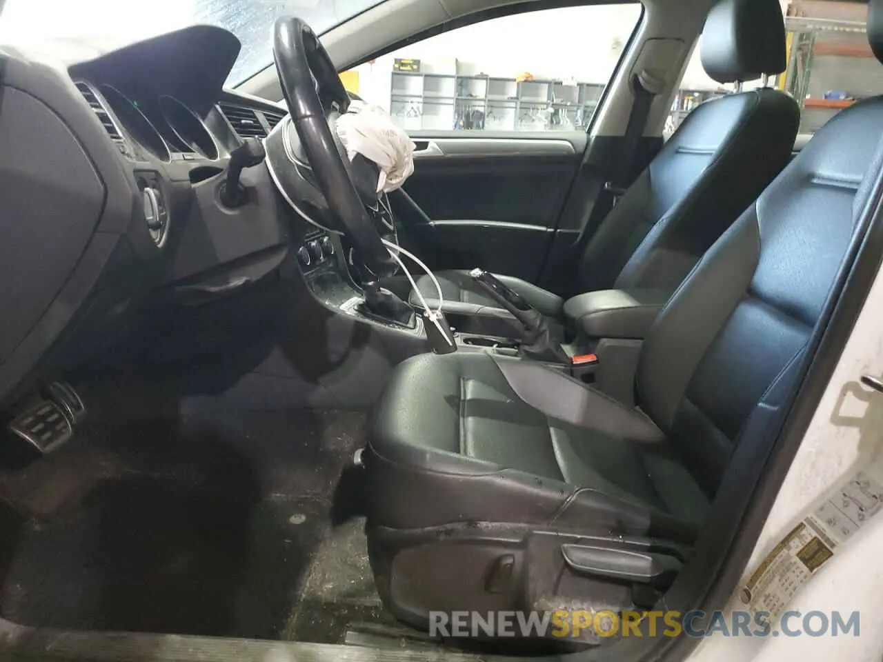 7 Photograph of a damaged car 3VWH17AU1KM519565 VOLKSWAGEN GOLF 2019