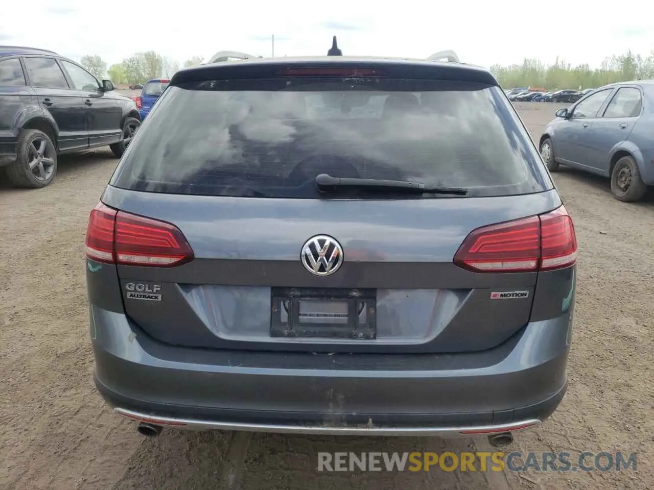 6 Photograph of a damaged car 3VWH17AU4KM505126 VOLKSWAGEN GOLF 2019