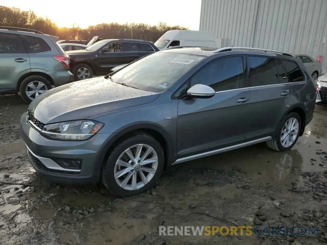 1 Photograph of a damaged car 3VWH17AU4KM520001 VOLKSWAGEN GOLF 2019