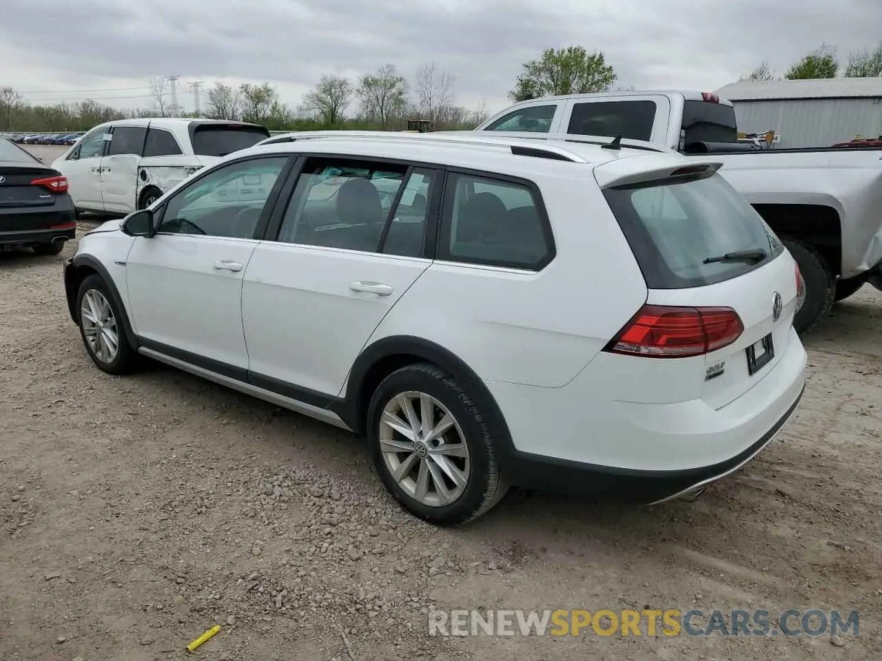 2 Photograph of a damaged car 3VWH17AU4KM522816 VOLKSWAGEN GOLF 2019