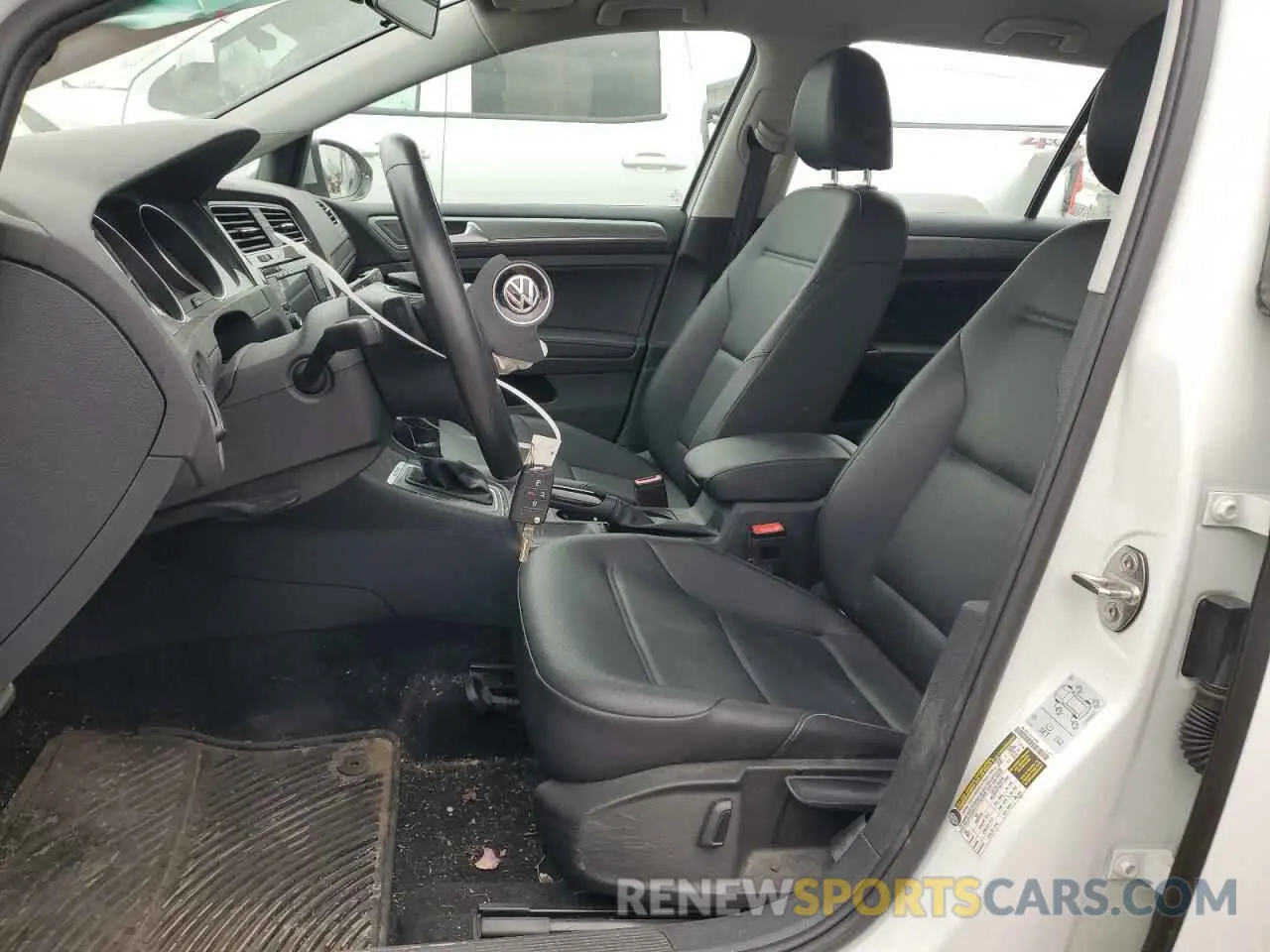 7 Photograph of a damaged car 3VWH17AU4KM522816 VOLKSWAGEN GOLF 2019