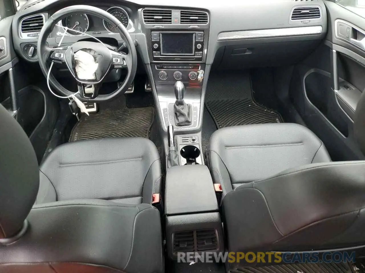 8 Photograph of a damaged car 3VWH17AU4KM522816 VOLKSWAGEN GOLF 2019