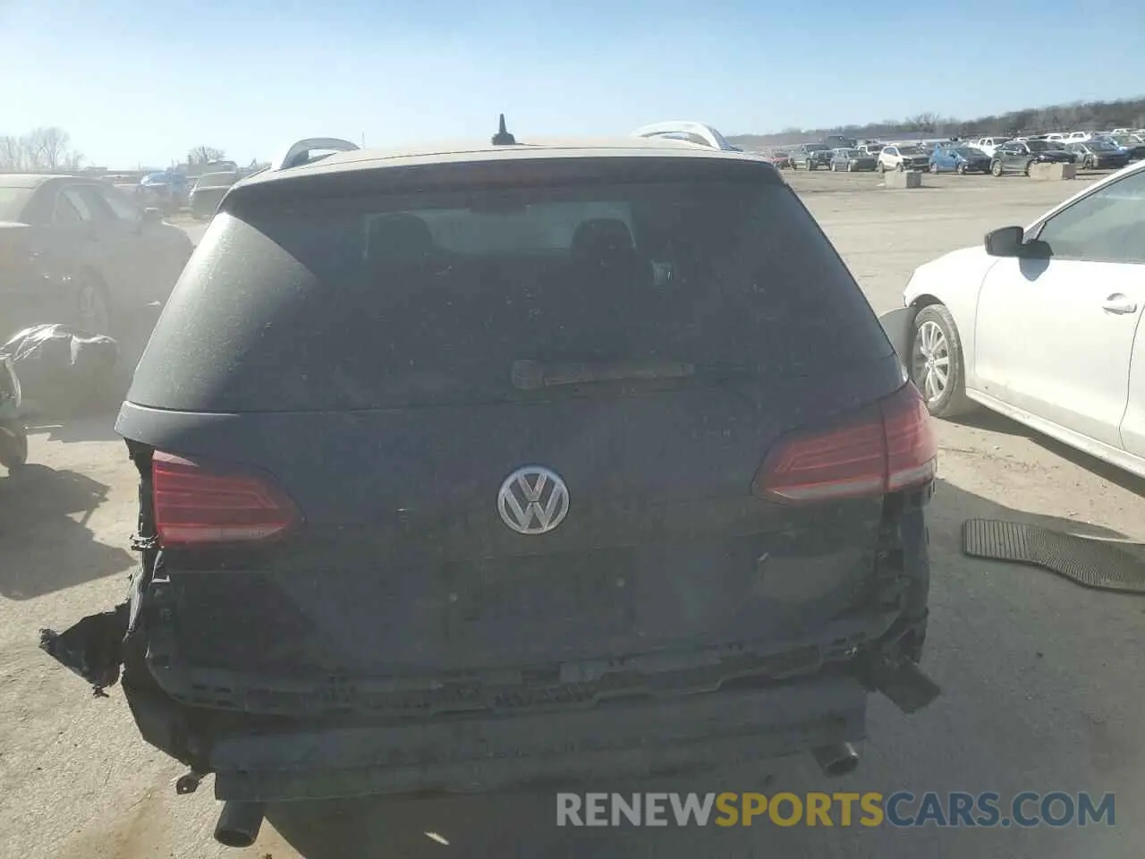 6 Photograph of a damaged car 3VWH17AU6KM514233 VOLKSWAGEN GOLF 2019