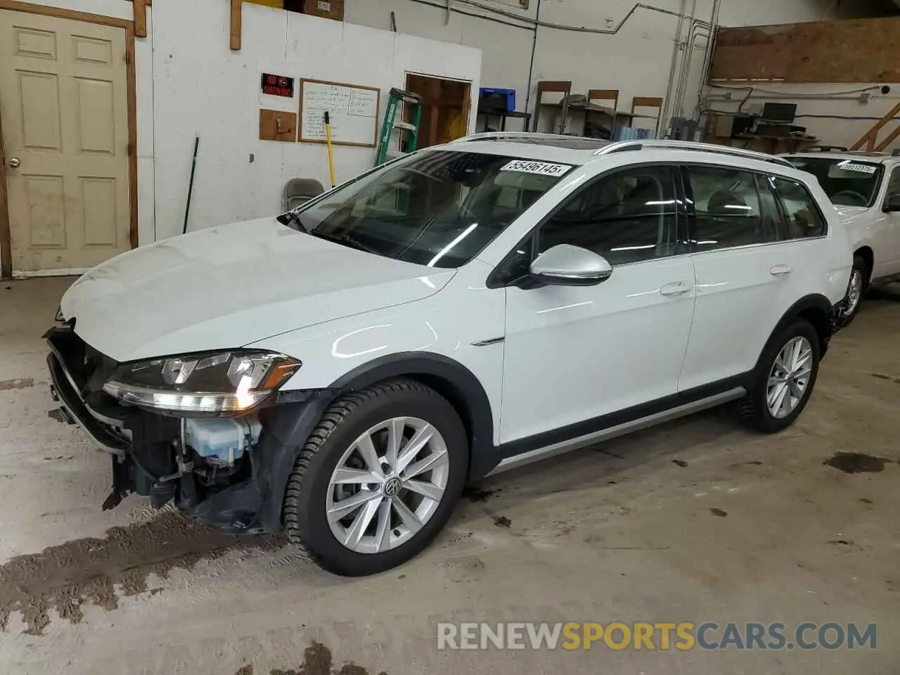 1 Photograph of a damaged car 3VWH17AU7KM513737 VOLKSWAGEN GOLF 2019