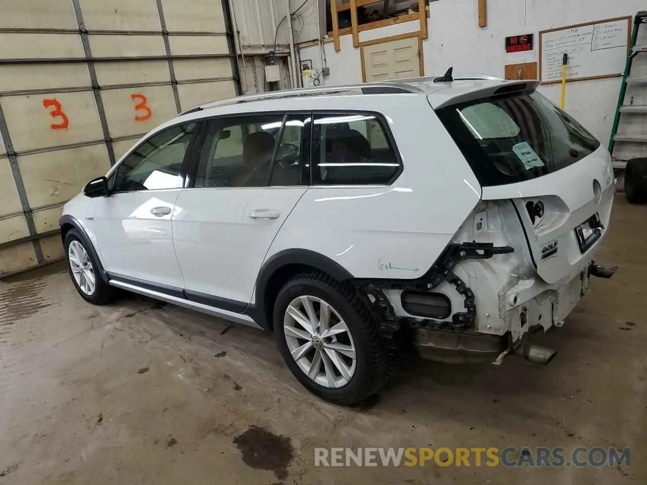 2 Photograph of a damaged car 3VWH17AU7KM513737 VOLKSWAGEN GOLF 2019