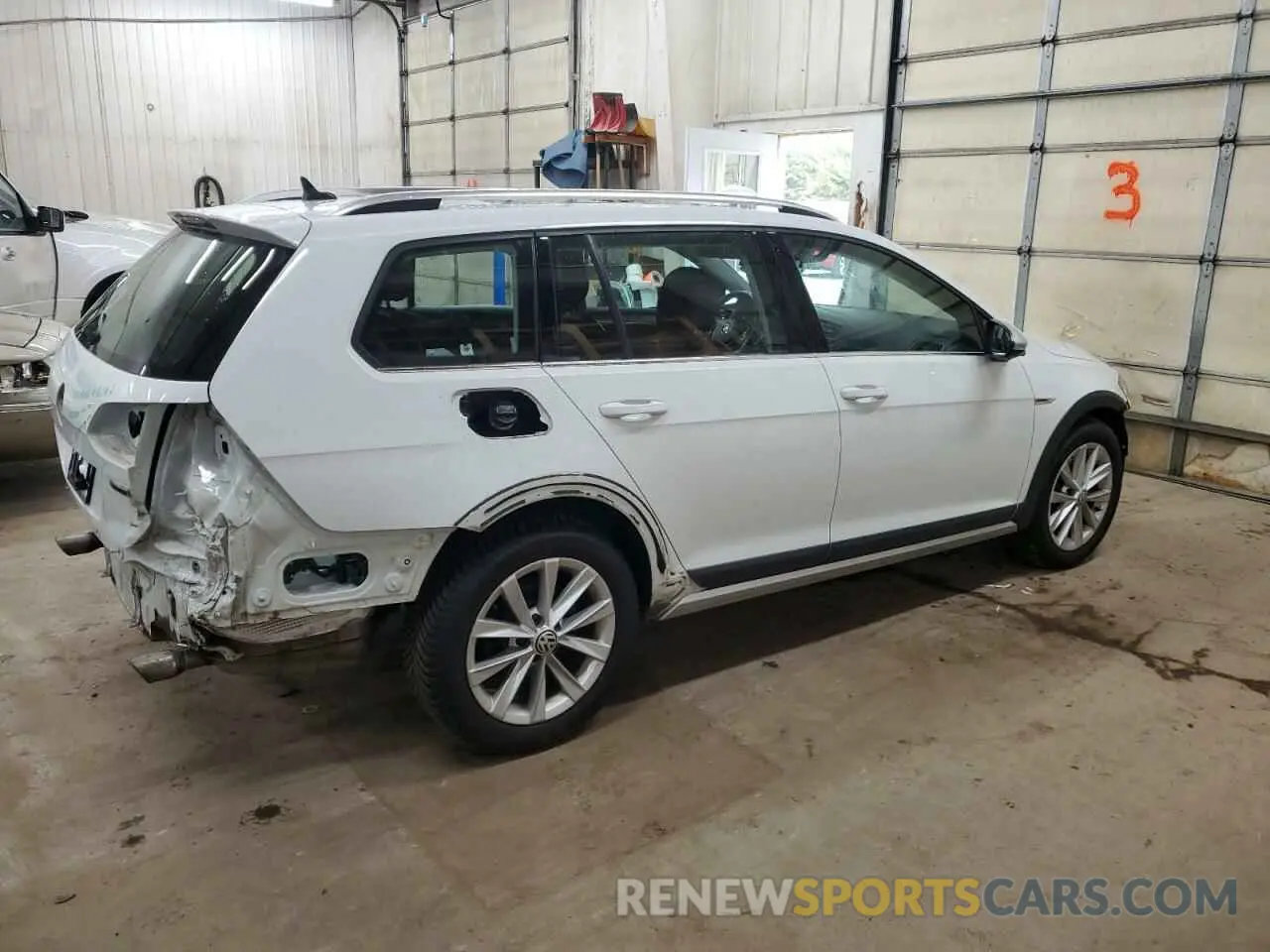 3 Photograph of a damaged car 3VWH17AU7KM513737 VOLKSWAGEN GOLF 2019
