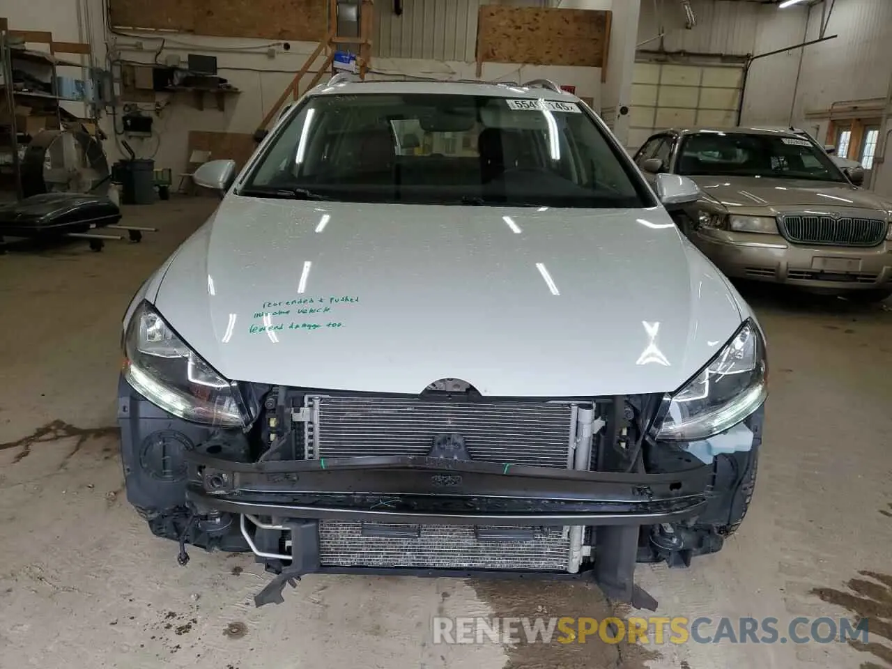 5 Photograph of a damaged car 3VWH17AU7KM513737 VOLKSWAGEN GOLF 2019