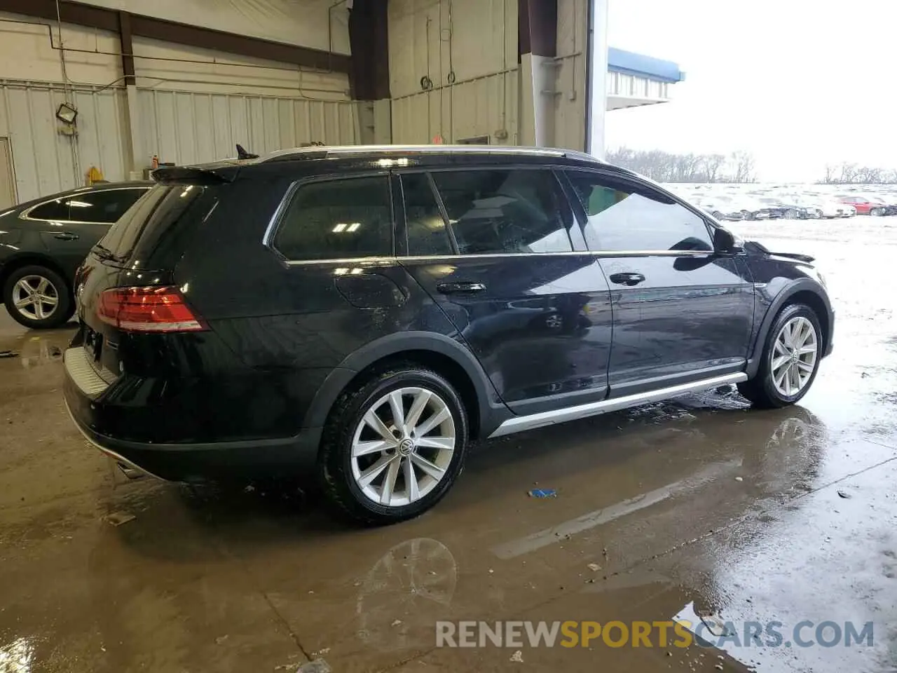 3 Photograph of a damaged car 3VWH17AUXKM513554 VOLKSWAGEN GOLF 2019