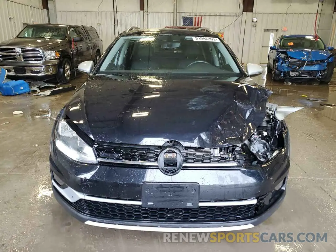 5 Photograph of a damaged car 3VWH17AUXKM513554 VOLKSWAGEN GOLF 2019