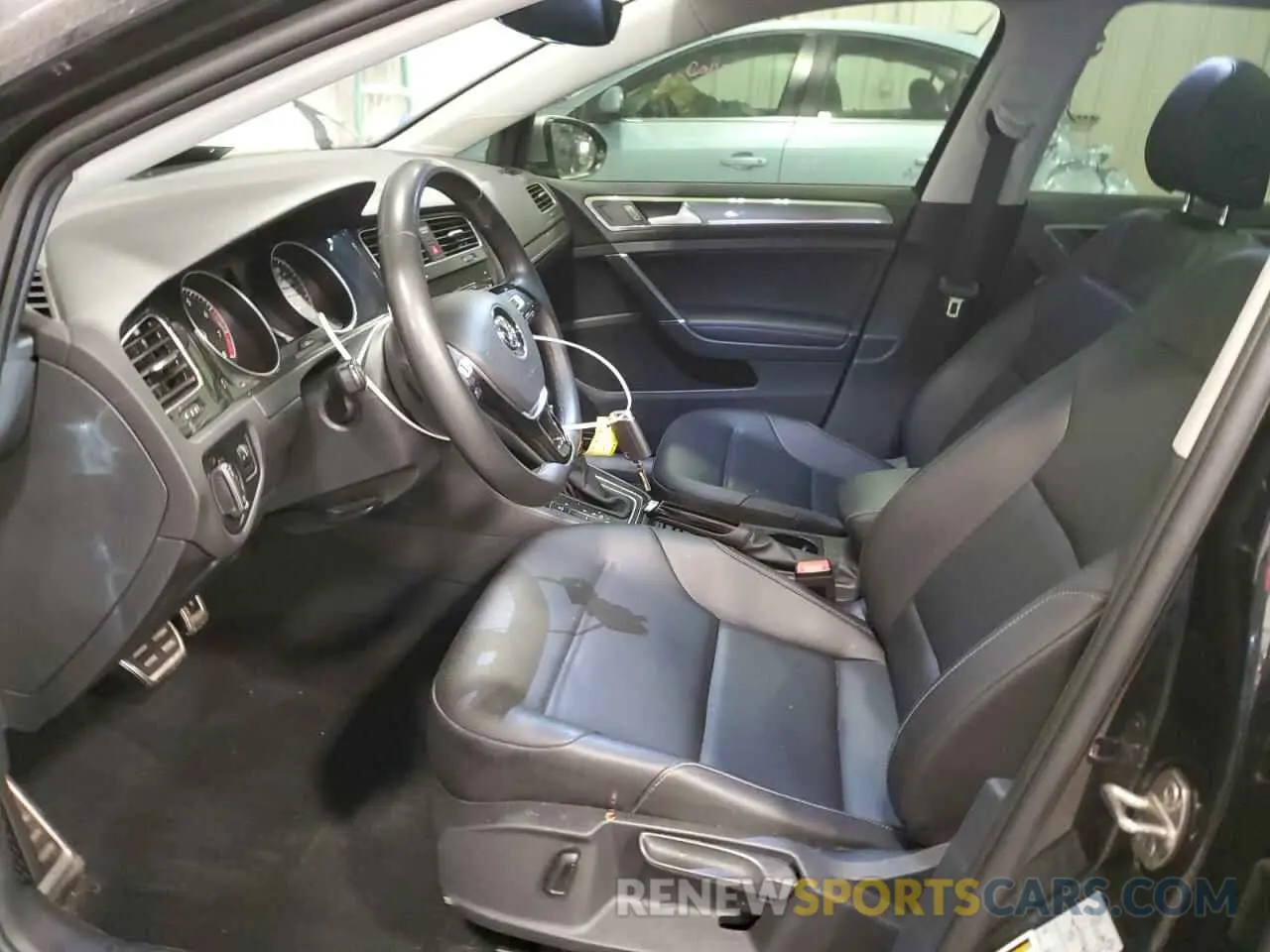 7 Photograph of a damaged car 3VWH17AUXKM513554 VOLKSWAGEN GOLF 2019