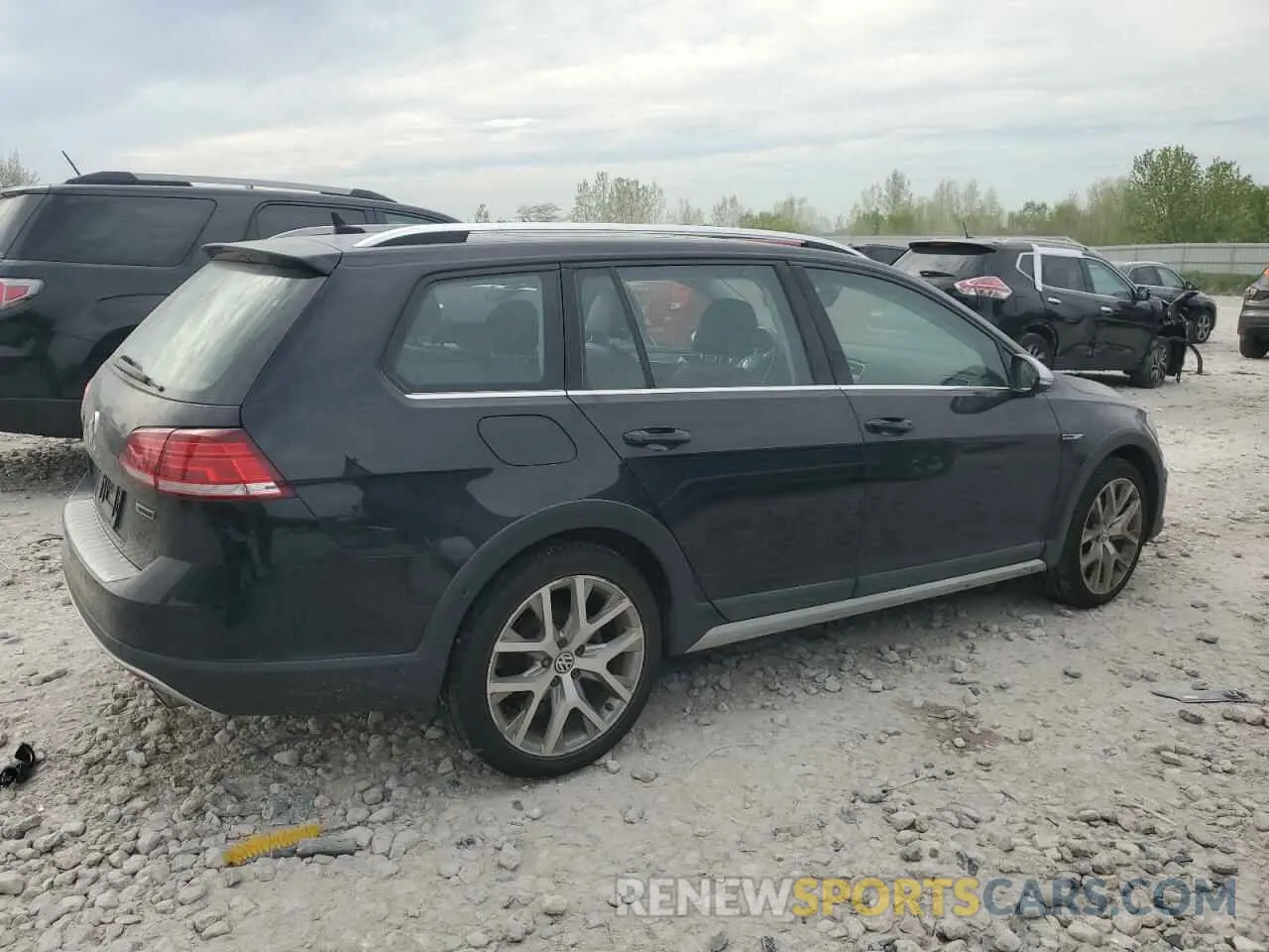 3 Photograph of a damaged car 3VWH17AUXKM515711 VOLKSWAGEN GOLF 2019