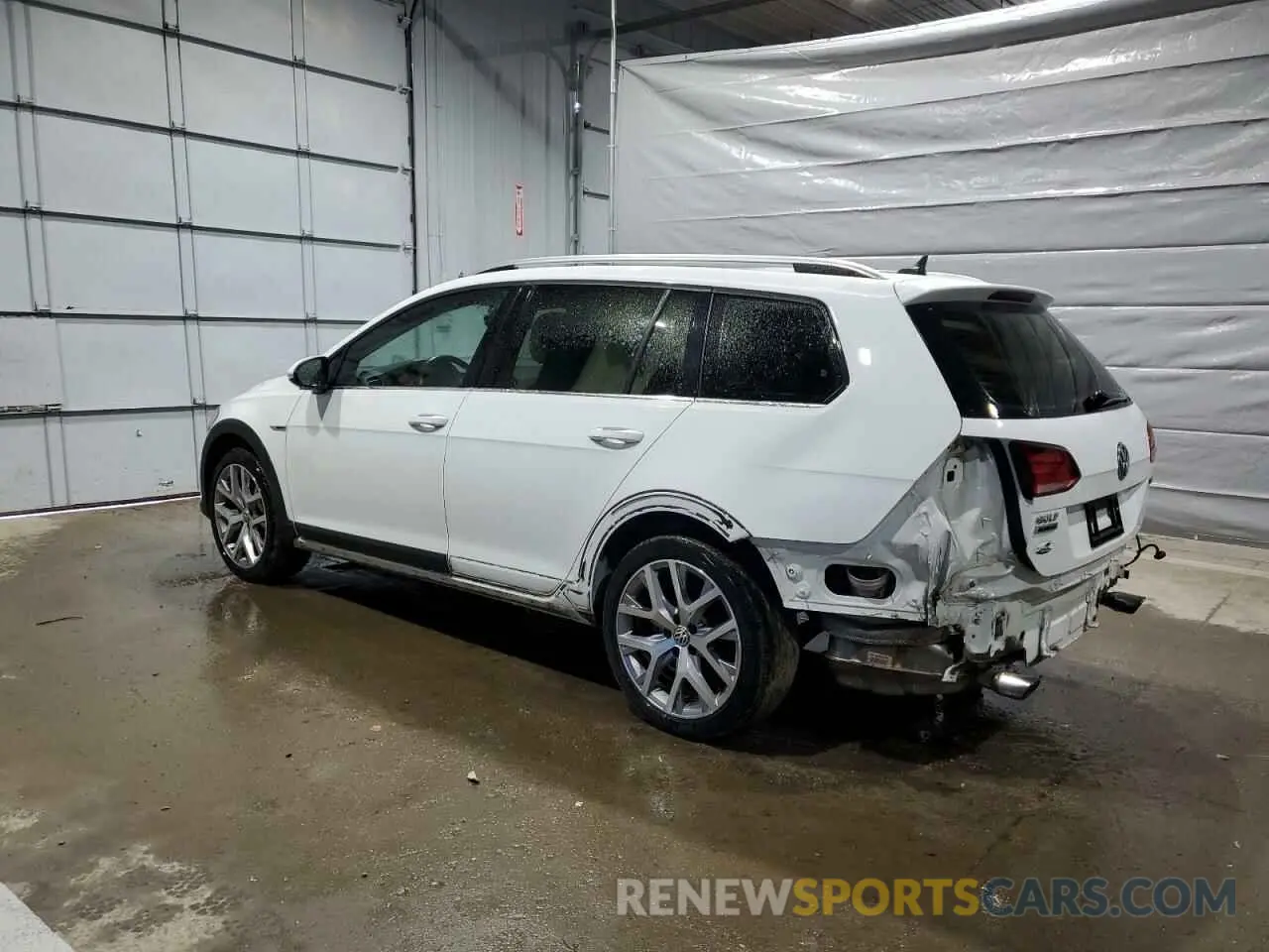 2 Photograph of a damaged car 3VWM17AU4KM522510 VOLKSWAGEN GOLF 2019