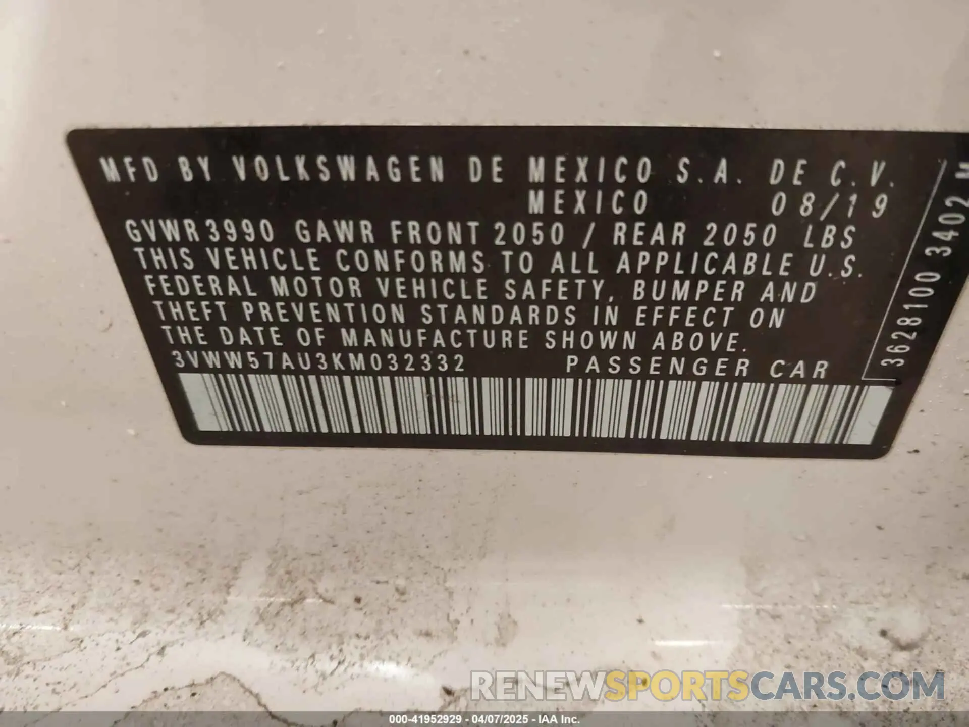 9 Photograph of a damaged car 3VWW57AU3KM032332 VOLKSWAGEN GOLF 2019