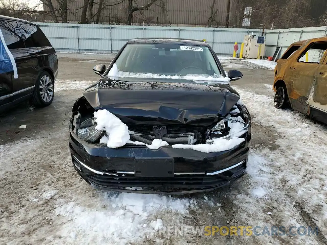 5 Photograph of a damaged car 3VWW57AU5KM021879 VOLKSWAGEN GOLF 2019