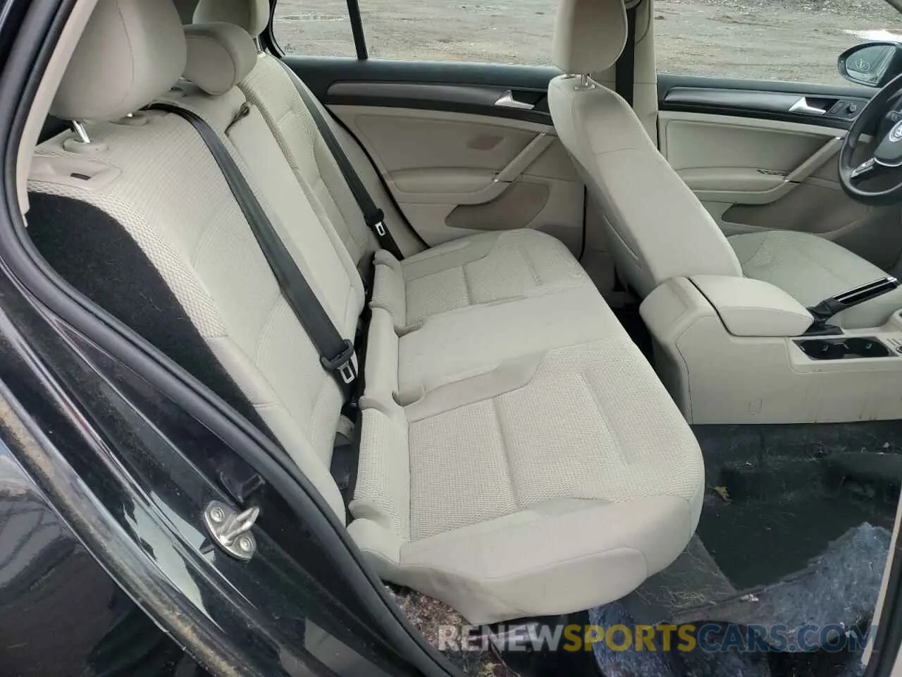 10 Photograph of a damaged car 3VWW57AU7KM022452 VOLKSWAGEN GOLF 2019