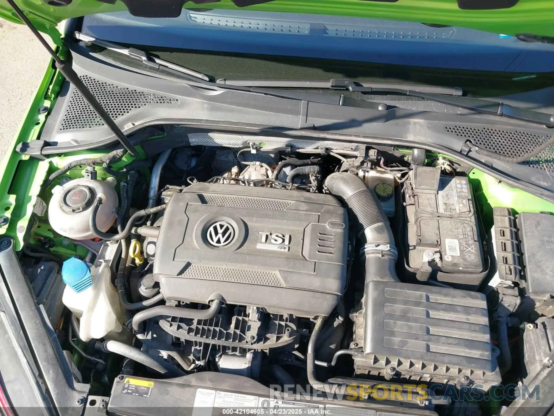 10 Photograph of a damaged car WVWGA7AU7KW118889 VOLKSWAGEN GOLF 2019