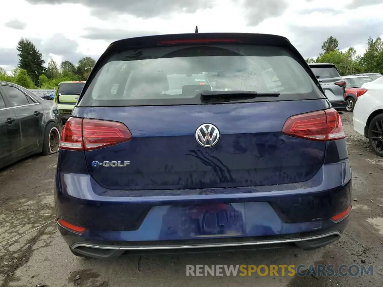 6 Photograph of a damaged car WVWKR7AU4KW911599 VOLKSWAGEN GOLF 2019