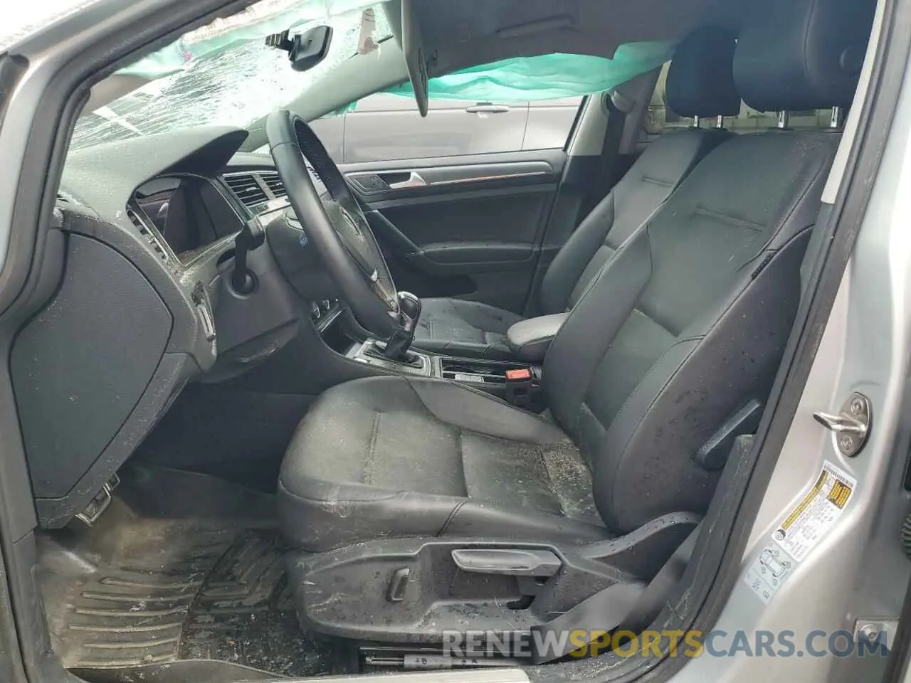7 Photograph of a damaged car WVWPR7AU9KW910602 VOLKSWAGEN GOLF 2019