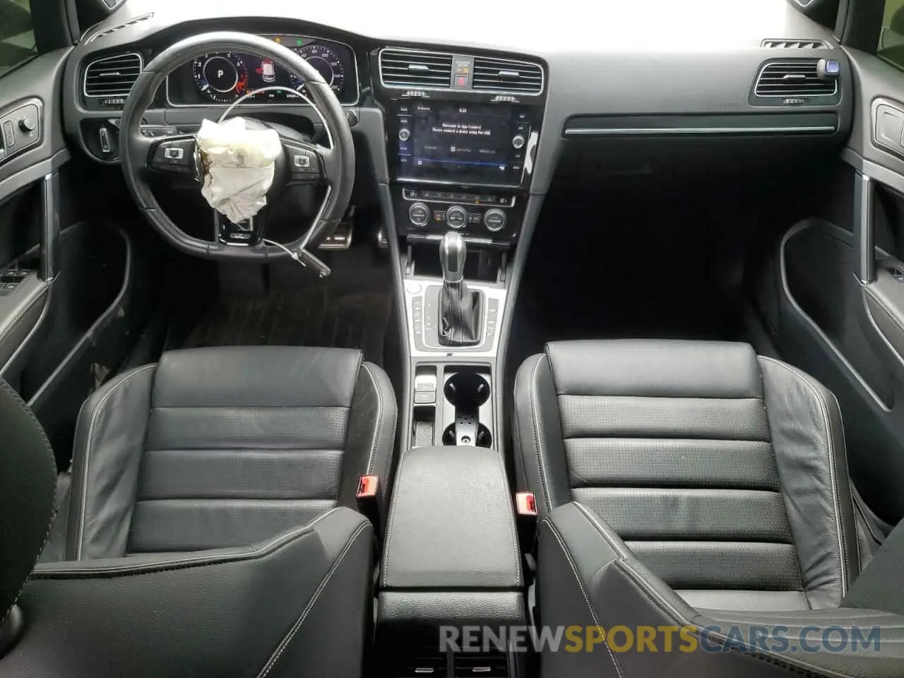 8 Photograph of a damaged car WVWVA7AU0KW126954 VOLKSWAGEN GOLF 2019