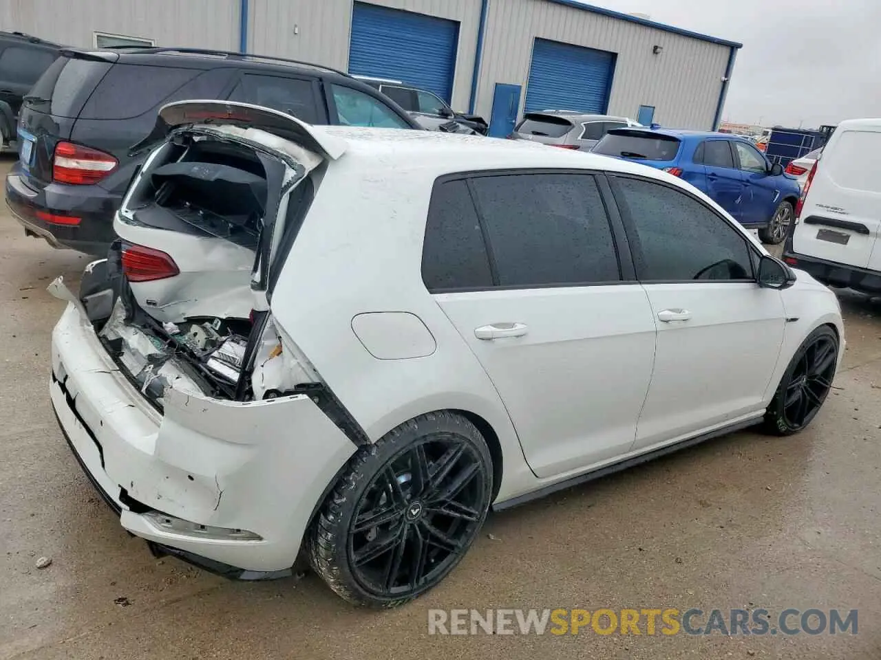 3 Photograph of a damaged car WVWVA7AU9KW148757 VOLKSWAGEN GOLF 2019
