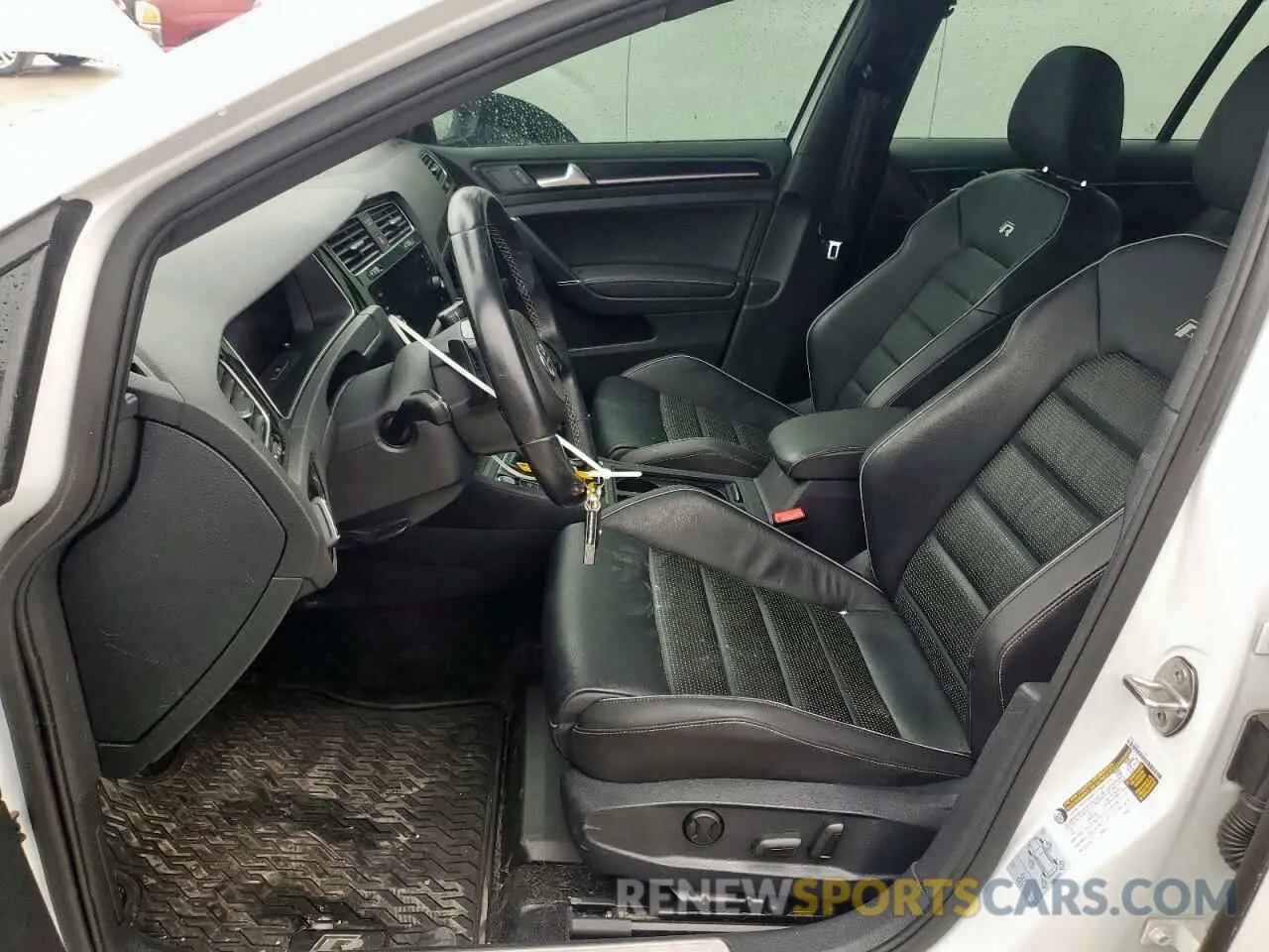 7 Photograph of a damaged car WVWVA7AU9KW148757 VOLKSWAGEN GOLF 2019