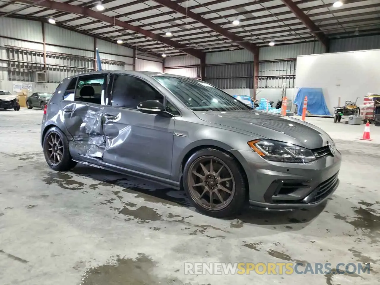 4 Photograph of a damaged car WVWWA7AU4KW225264 VOLKSWAGEN GOLF 2019