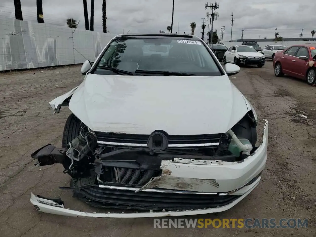 5 Photograph of a damaged car 3VWG57AU1LM009105 VOLKSWAGEN GOLF 2020